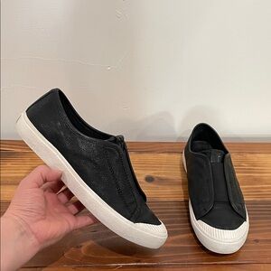 Frye Claudia Slip On Low Top Sneakers Size 9